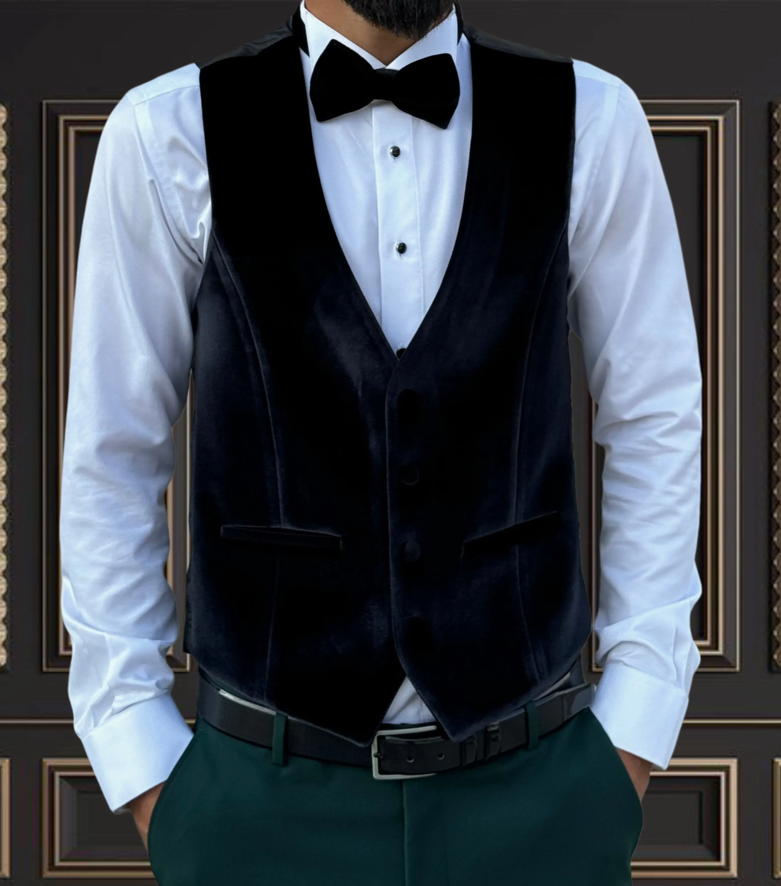 Men's Emerald Green Tuxedo with Velvet Peak Lapel | Elegant Formal Wear for Weddings & Events