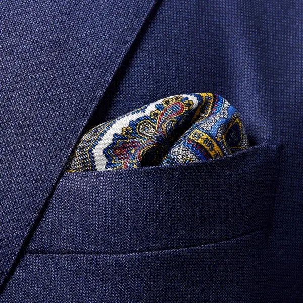 POCKET SQUARE