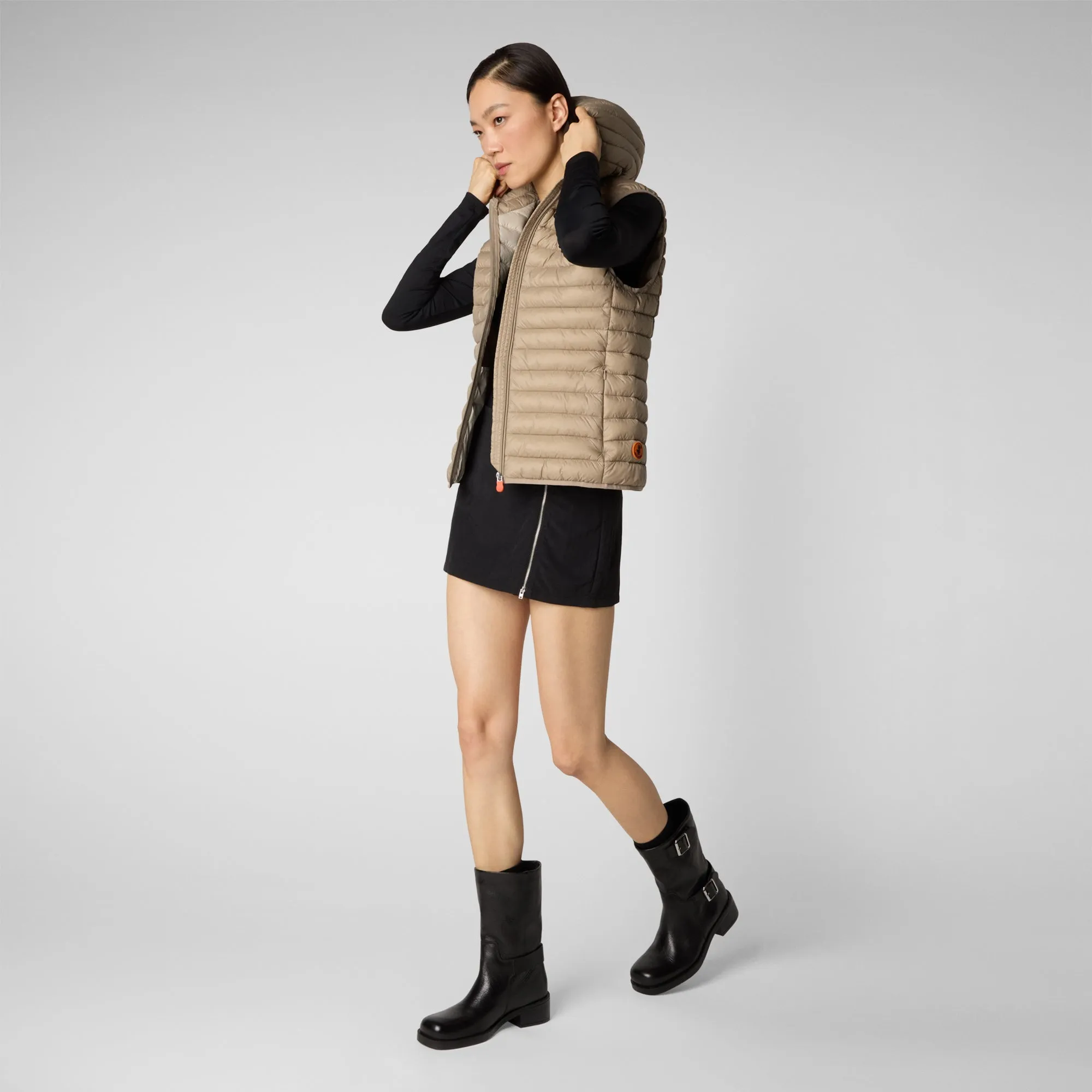 Women's Dia Vest in Dune Beige